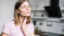 Hašimoto sindrom: Uzroci, simptomi i lečenje